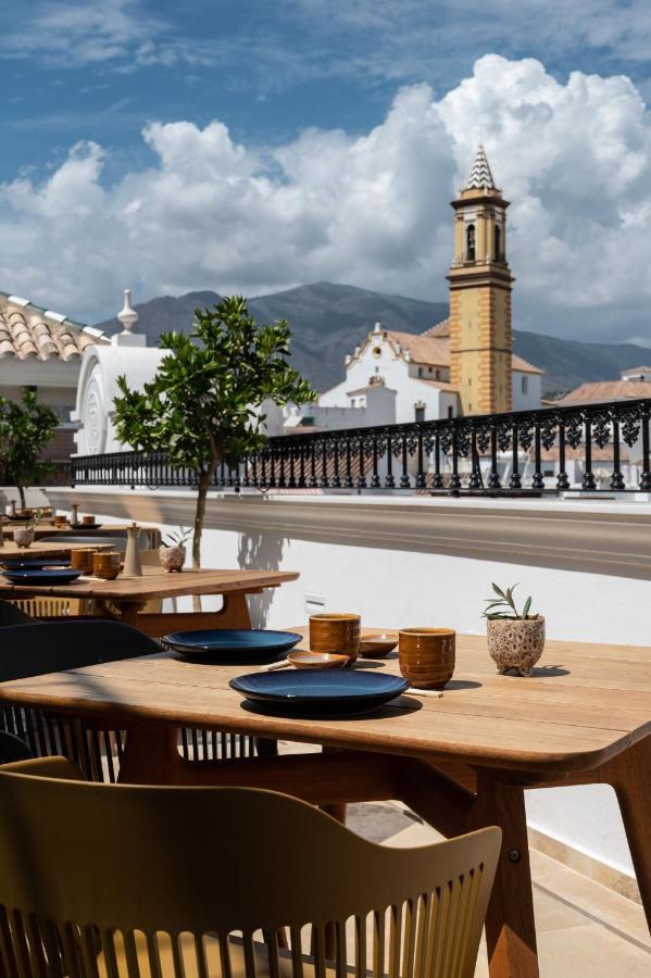 Hotel El Pilar Andalucia Estepona Bagian luar foto